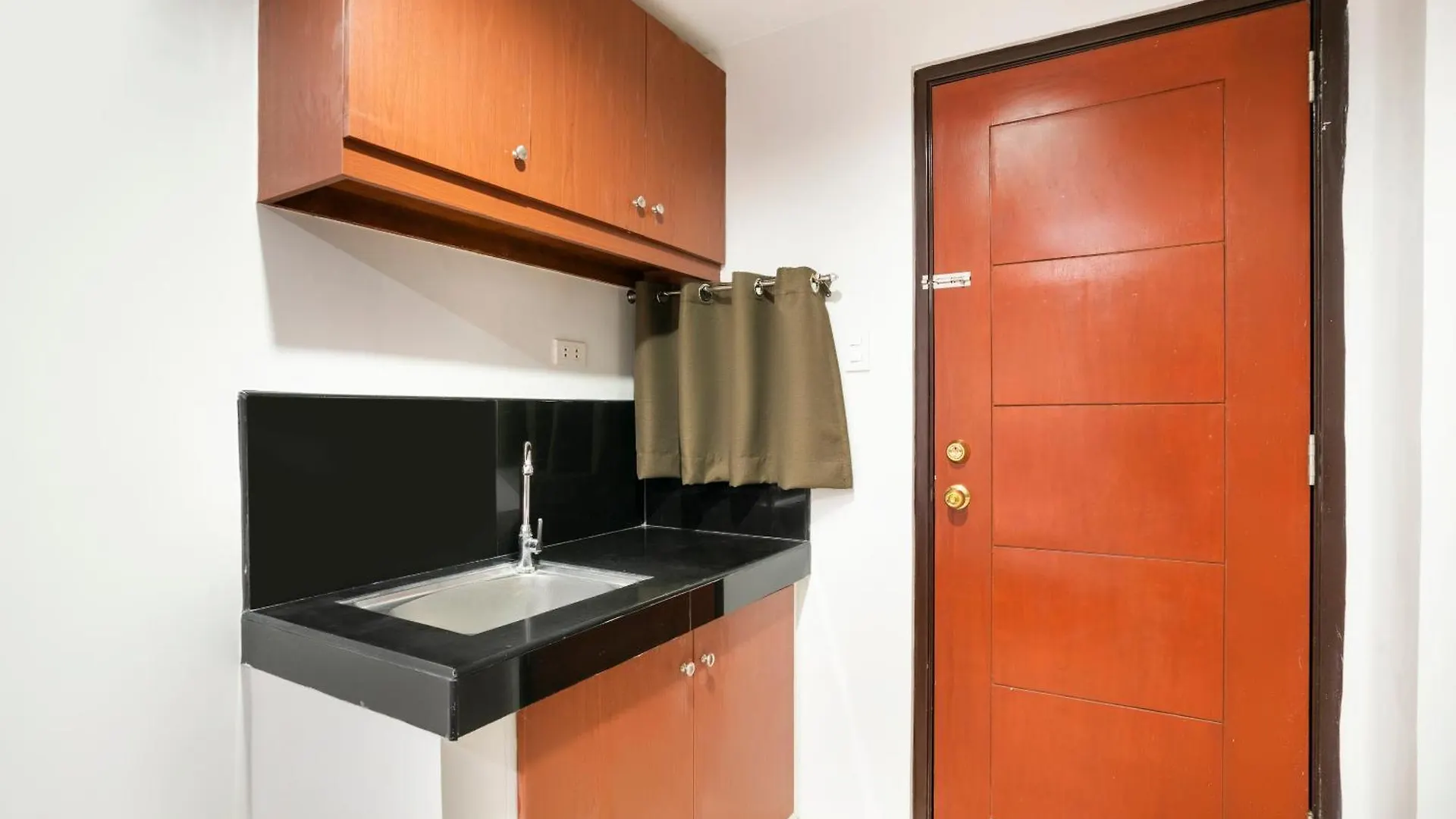 Elti Dormitel Hotell Angeles