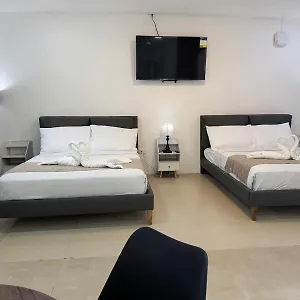 Hotel Bavarian, Angeles